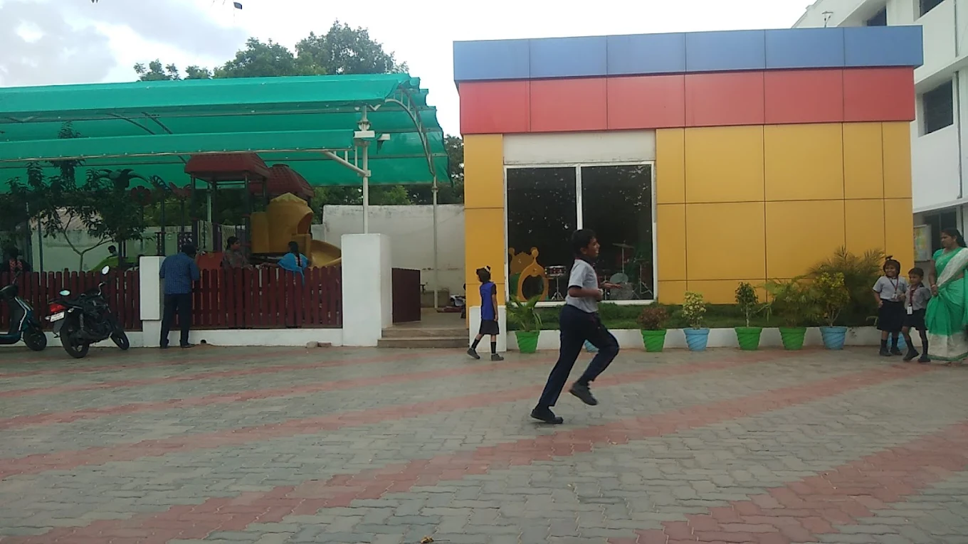 Akshaya Academy.Matriculation.Hr.Sec School in Palani  - Palani Ads